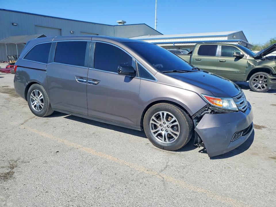 56695616 :رقم المزاد ، 5FNRL5H60CB017018 vin ، 2012 Honda Odyssey مزاد بيع
