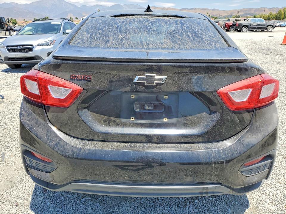 2018 Chevrolet Cruze მანქანა იყიდება აუქციონზე, vin: 1G1BE5SM9J7150553, აუქციონის ნომერი: 58462246