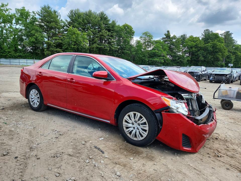56798886 :رقم المزاد ، 4T4BF1FKXER436281 vin ، 2014 Toyota Camry مزاد بيع