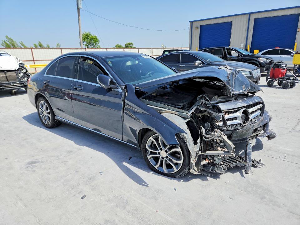 2015 Mercedes-benz C მანქანა იყიდება აუქციონზე, vin: 55SWF4KB4FU020713, აუქციონის ნომერი: 85986415