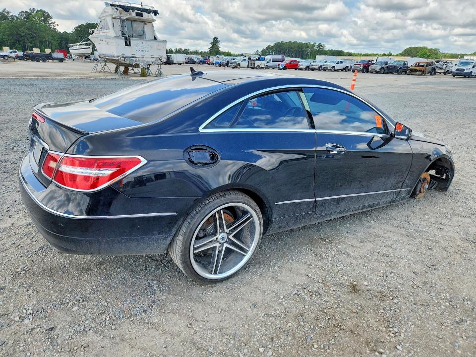 Продажа на аукционе авто 2011 Mercedes-benz E, vin: WDDKJ5GB7BF064164, номер лота: 55439946
