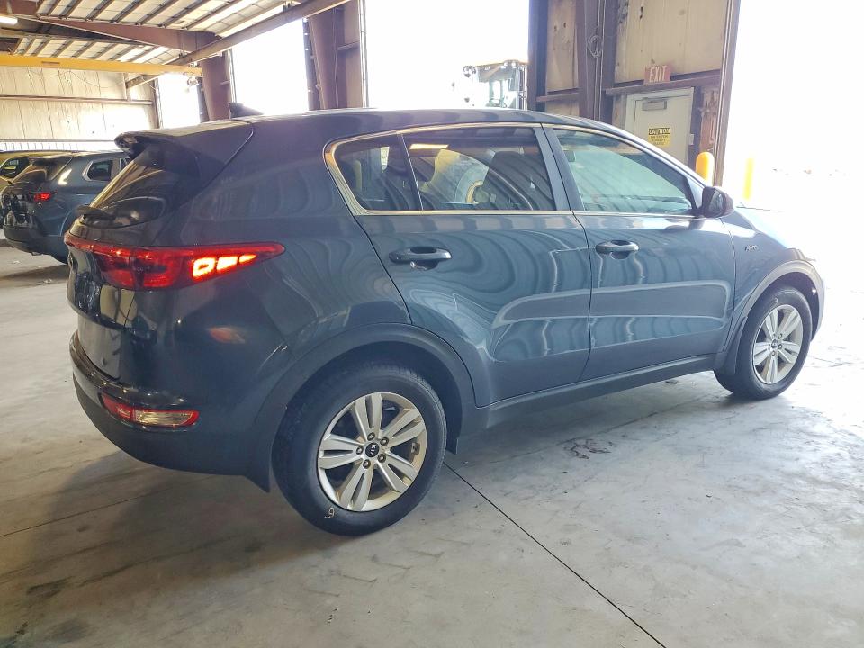 58037326 :رقم المزاد ، KNDPMCAC2J7419666 vin ، 2018 Kia Sportage مزاد بيع