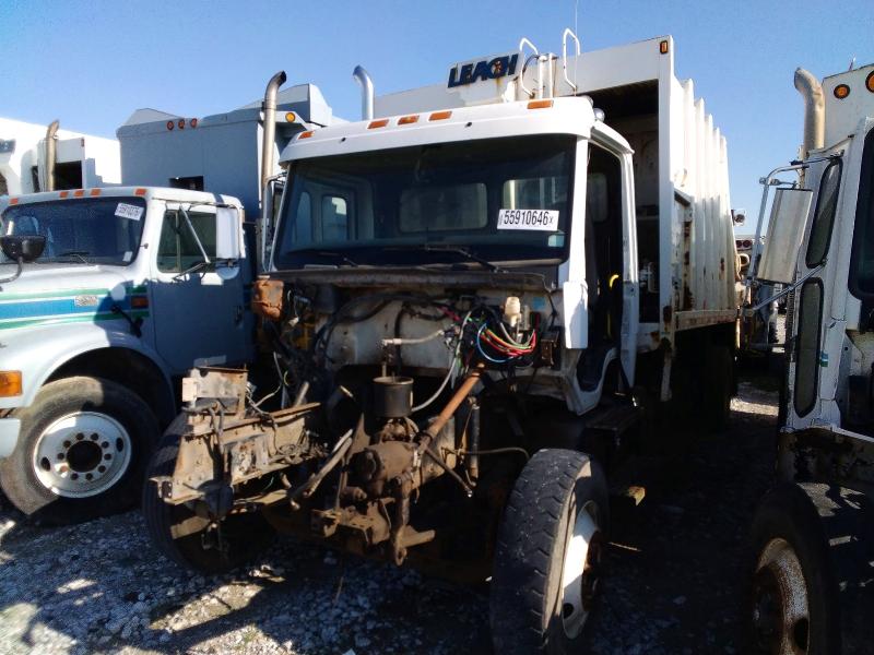 55910646 :رقم المزاد ، 1FVABXBS41HJ95243 vin ، 2001 Freightliner Fl80 مزاد بيع