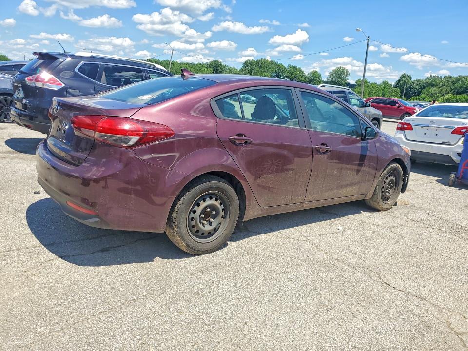 2017 Kia Forte მანქანა იყიდება აუქციონზე, vin: 3KPFK4A77HE064269, აუქციონის ნომერი: 58251186