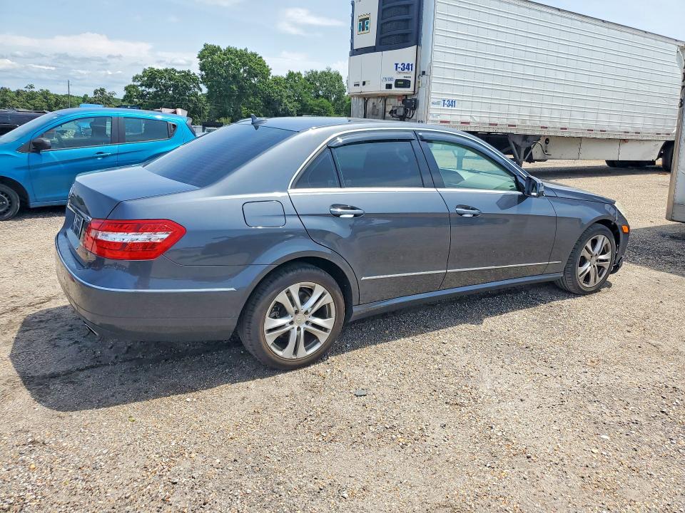 2010 Mercedes-benz E მანქანა იყიდება აუქციონზე, vin: WDDHF5GB8AA052287, აუქციონის ნომერი: 55451576