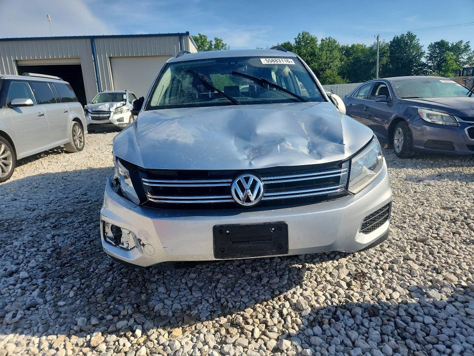 Продажа на аукционе авто 2016 Volkswagen Tiguan, vin: WVGBV7AX1GW024941, номер лота: 55883116