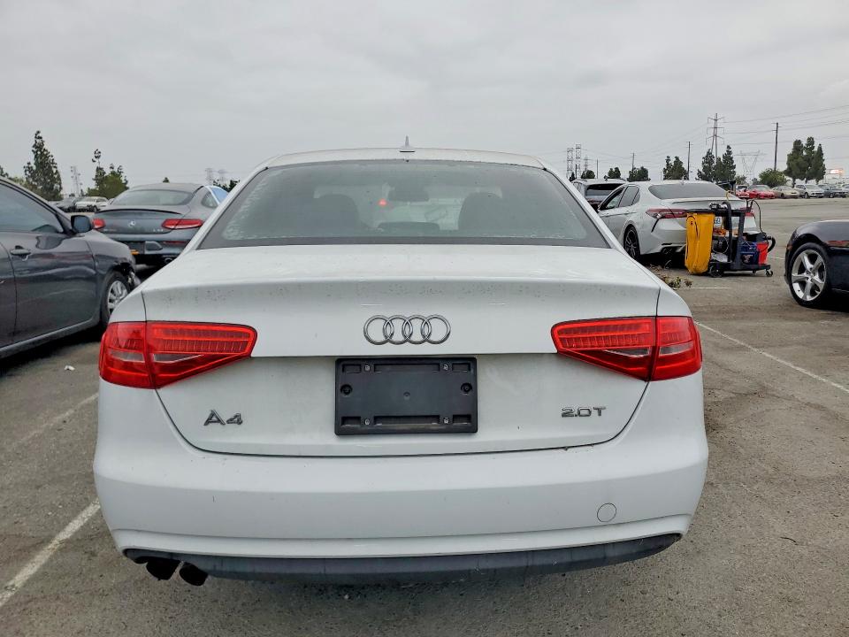 85994605 :رقم المزاد ، WAUAFAFL9DN043283 vin ، 2013 Audi A4 مزاد بيع