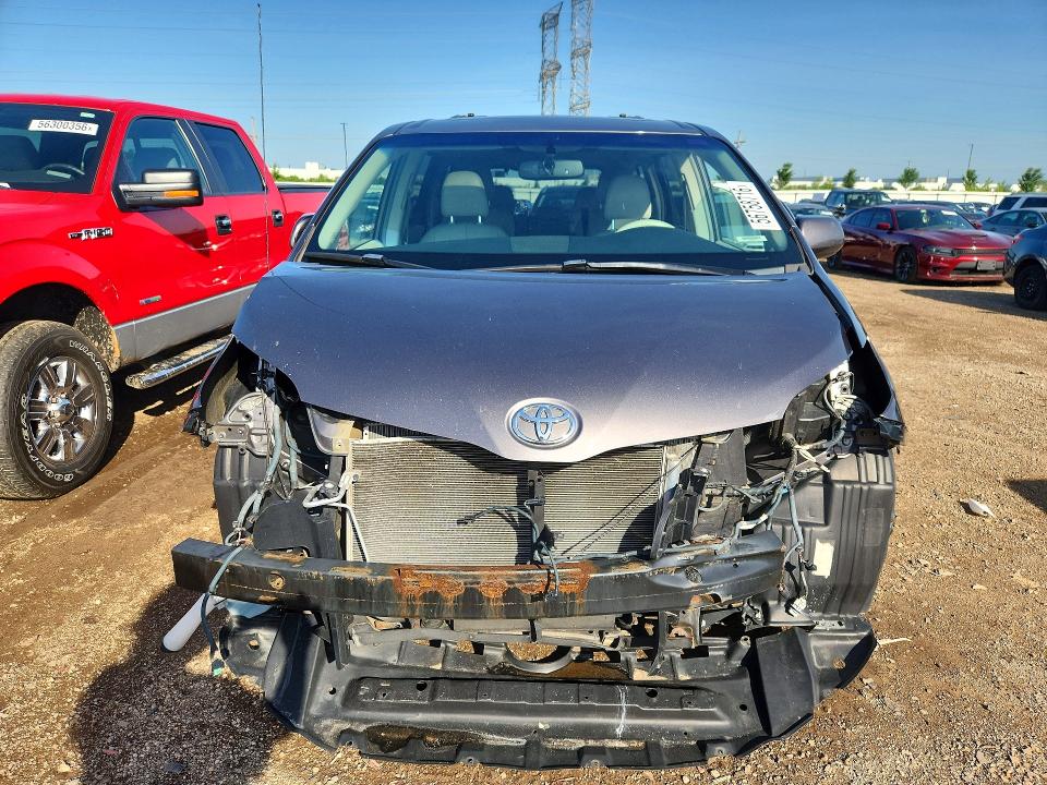 Продаж на аукціоні авто 2014 Toyota Sienna, vin: 5TDYK3DC7ES418398, номер лоту: 56758716