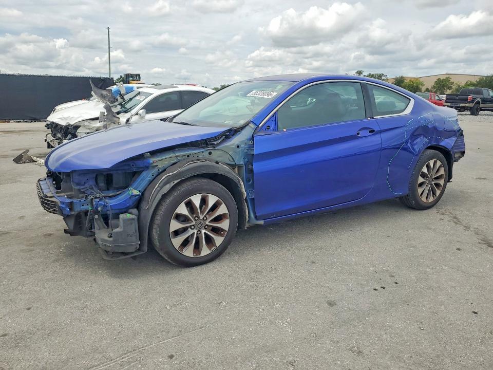 Auction sale of the 2015 Honda Accord, vin: 1HGCT1B39FA002366, lot number: 56328096