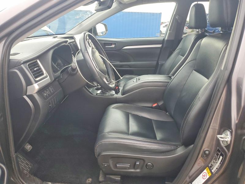 Продажа на аукционе авто 2019 Toyota Highlander, vin: 5TDJZRFH5KS942086, номер лота: 57689496