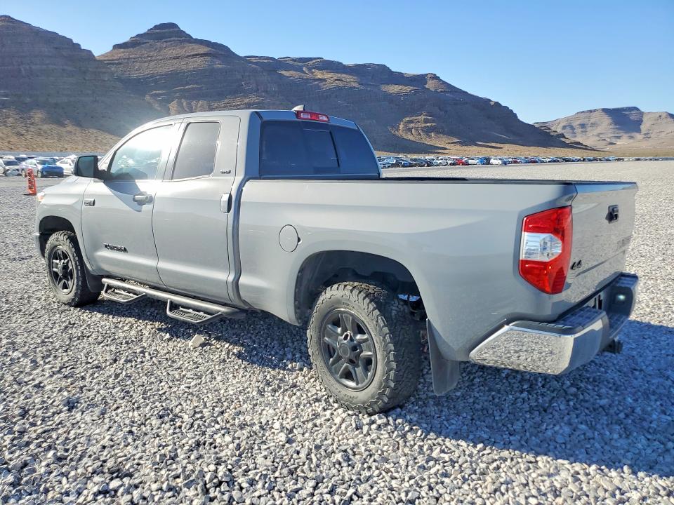 55536526 :رقم المزاد ، 5TFUY5F1XLX872401 vin ، 2020 Toyota Tundra مزاد بيع