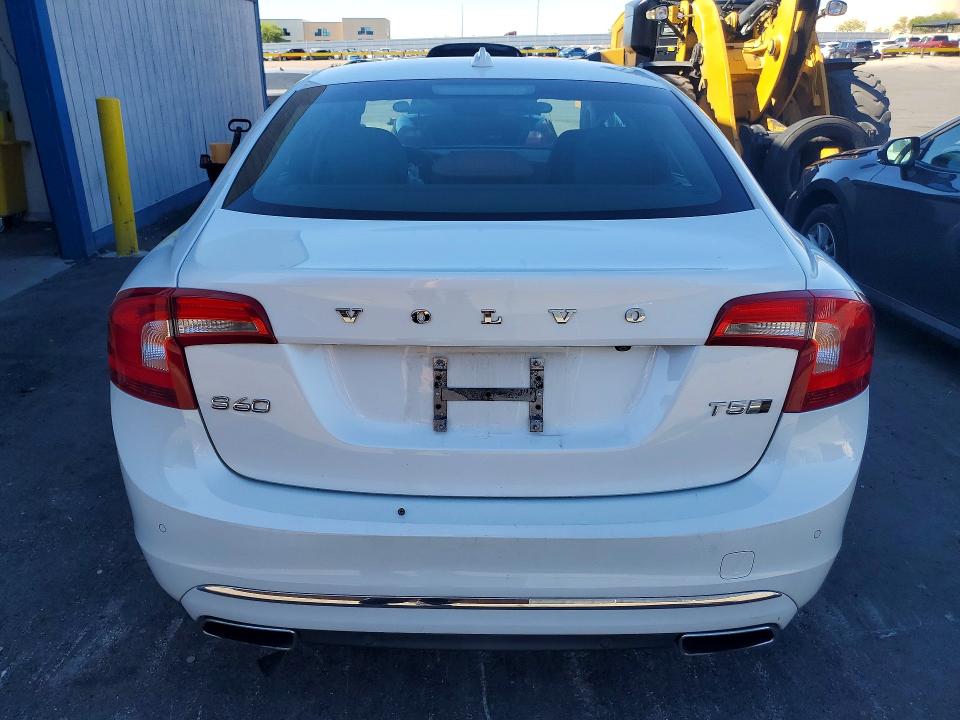 2018 Volvo S60 მანქანა იყიდება აუქციონზე, vin: LYV402TK3JB167841, აუქციონის ნომერი: 85991305