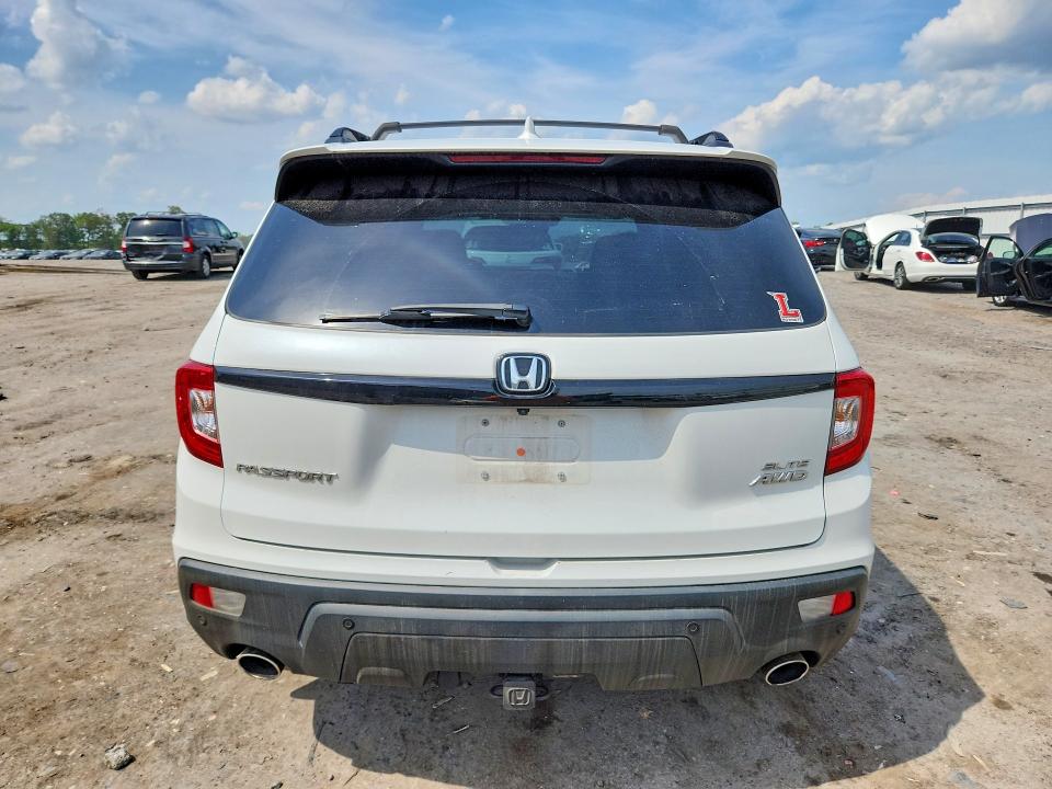 56898956 :رقم المزاد ، 5FNYF8H08MB014725 vin ، 2021 Honda Passport مزاد بيع