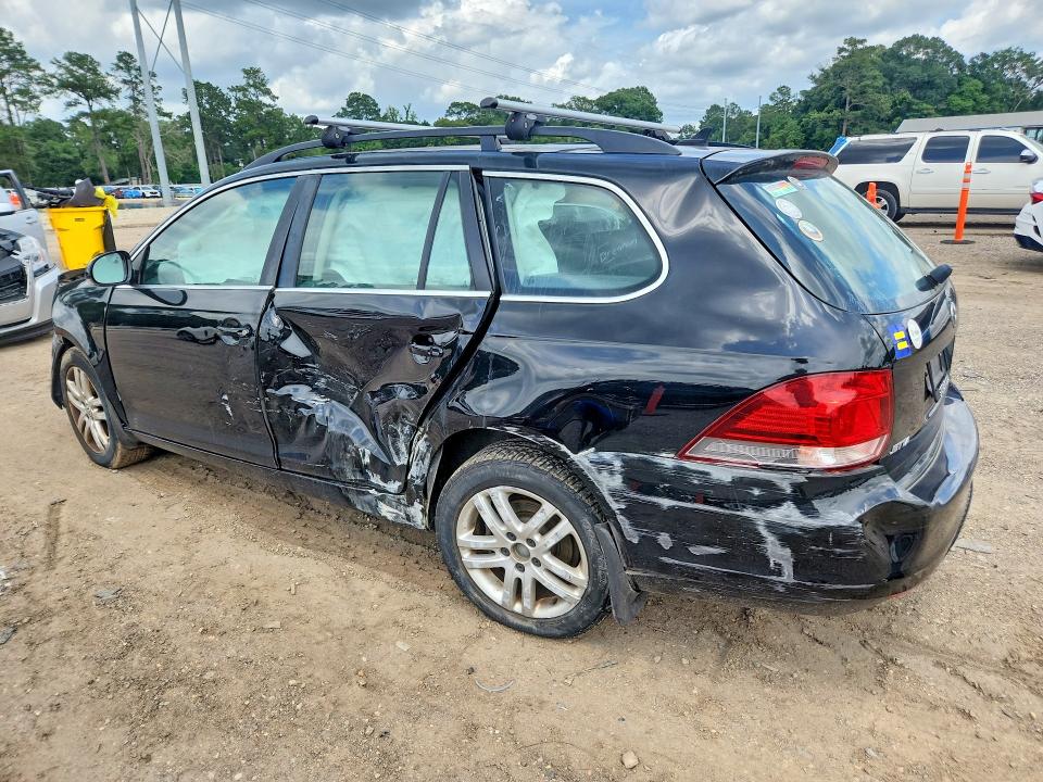 55928266 :رقم المزاد ، 3VWML7AJ4DM696404 vin ، 2013 Volkswagen Jetta مزاد بيع