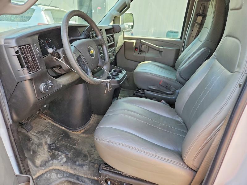 55958176 :رقم المزاد ، 1GCWGAFP2L1165692 vin ، 2020 Chevrolet Express G2500 مزاد بيع
