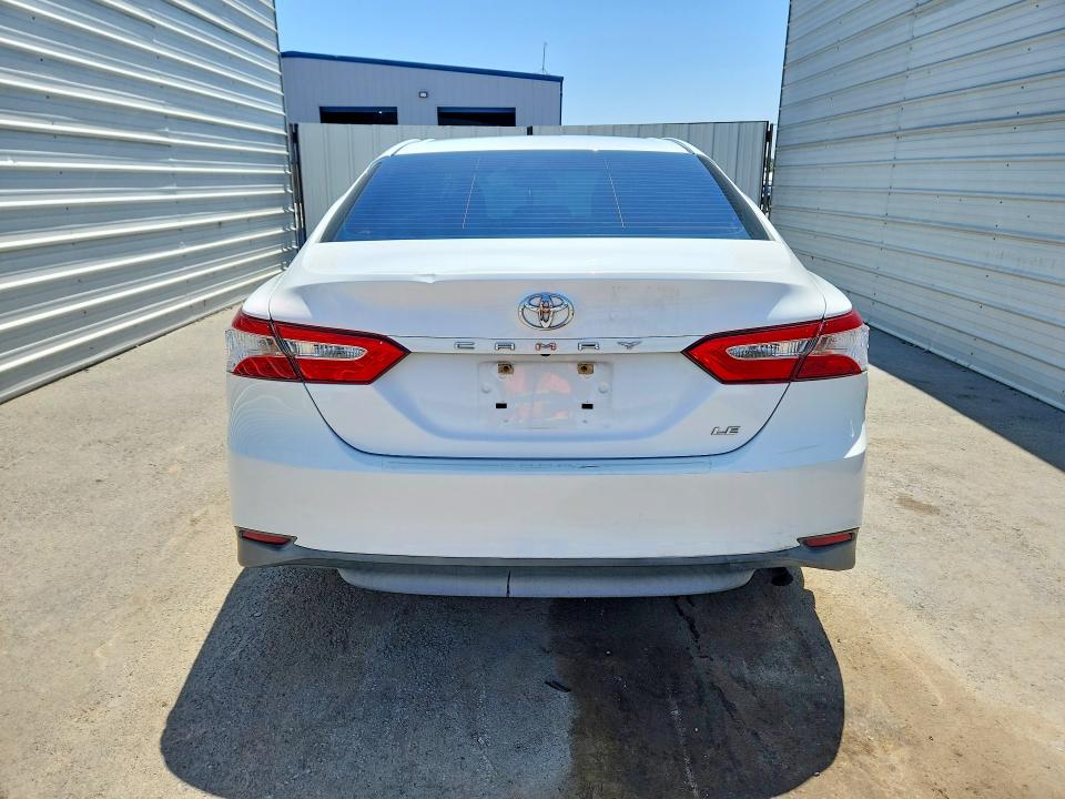 Продажа на аукционе авто 2018 Toyota Camry, vin: 4T1B11HK7JU104315, номер лота: 57717596