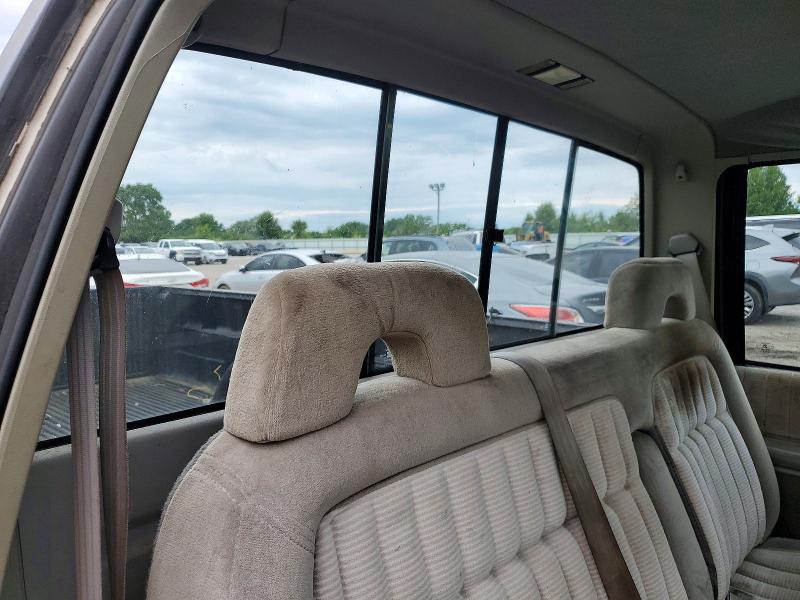 Продажа на аукционе авто 1992 Chevrolet Gmt-400, vin: 1GCEK14Z5NE156818, номер лота: 58202016