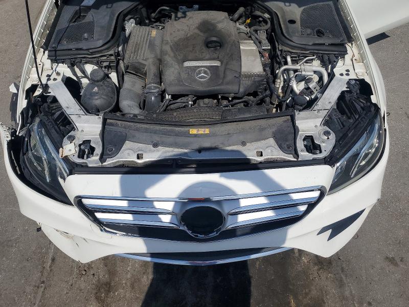 55864336 :رقم المزاد ، WDDZF4JB2HA104451 vin ، 2017 Mercedes-benz E مزاد بيع