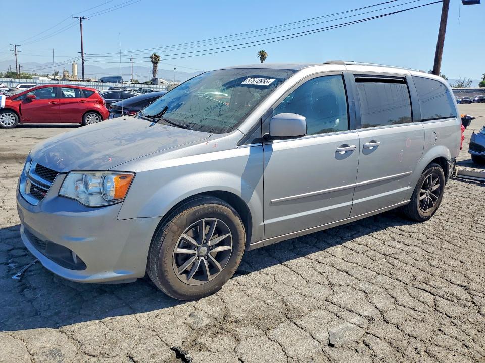 Auction sale of the 2017 Dodge Grand Caravan, vin: 2C4RDGCG1HR685205, lot number: 57578966