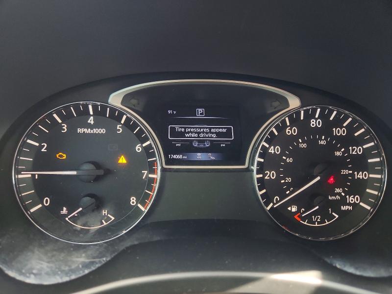 57240386 :رقم المزاد ، 5N1DR2MN2HC623909 vin ، 2017 Nissan Pathfinder مزاد بيع