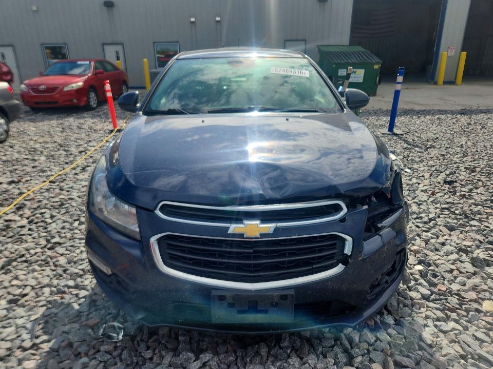 57489316 :رقم المزاد ، 1G1PC5SB0F7207353 vin ، 2015 Chevrolet Cruze مزاد بيع