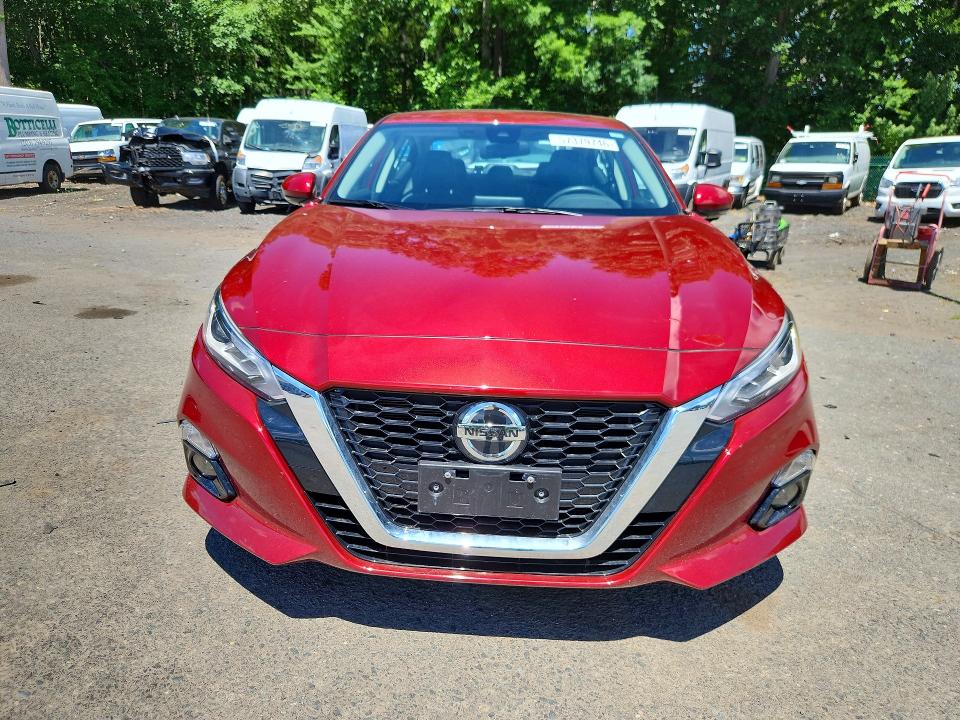 57379746 :رقم المزاد ، 1N4BL4EV3NN423666 vin ، 2022 Nissan Altima مزاد بيع