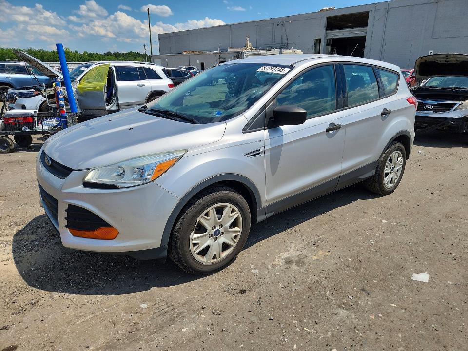 Auction sale of the 2016 Ford Escape, vin: 1FMCU0F7XGUB80074, lot number: 57269146