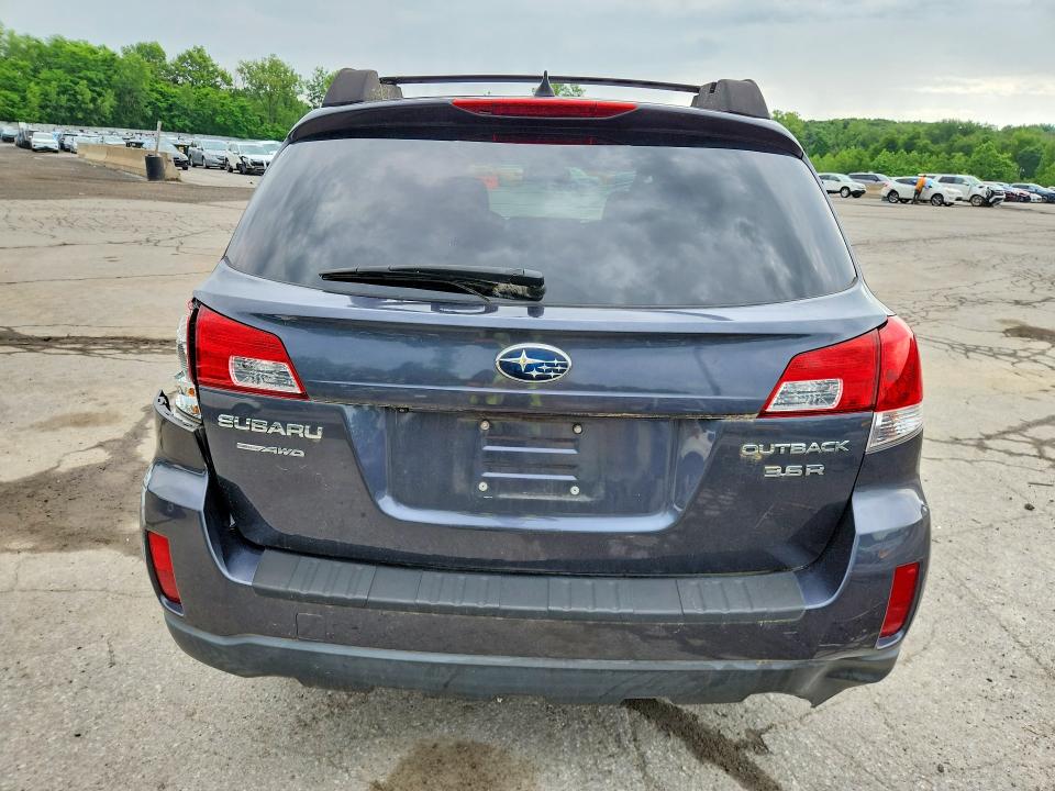 56137716 :رقم المزاد ، 4S4BRDKC0D2200492 vin ، 2013 Subaru Outback مزاد بيع