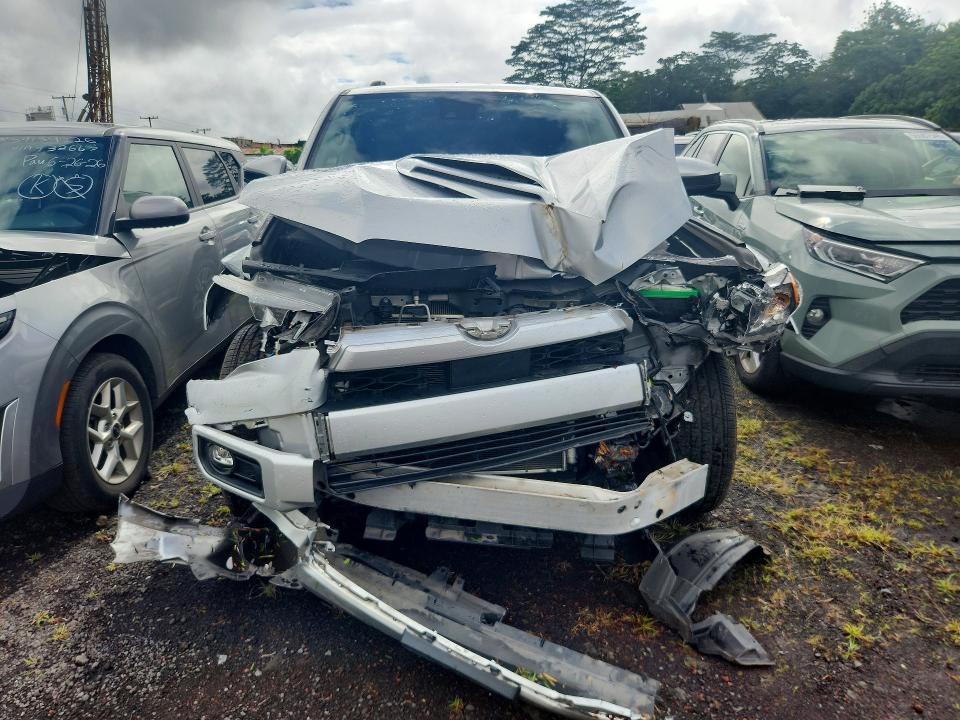 59317796 :رقم المزاد ، JTESU5JR2N5973846 vin ، 2022 Toyota 4runner مزاد بيع