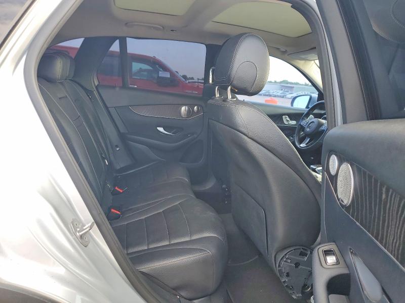 57511076 :رقم المزاد ، WDC0G4JB4JV015957 vin ، 2018 Mercedes-benz Glc مزاد بيع