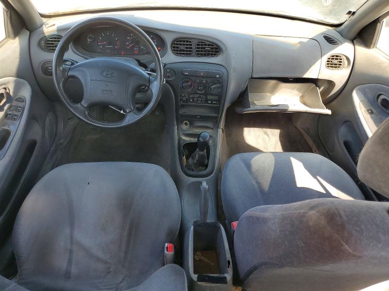 2000 Hyundai Elantra მანქანა იყიდება აუქციონზე, vin: KMHJW35F1YU175584, აუქციონის ნომერი: 57606466