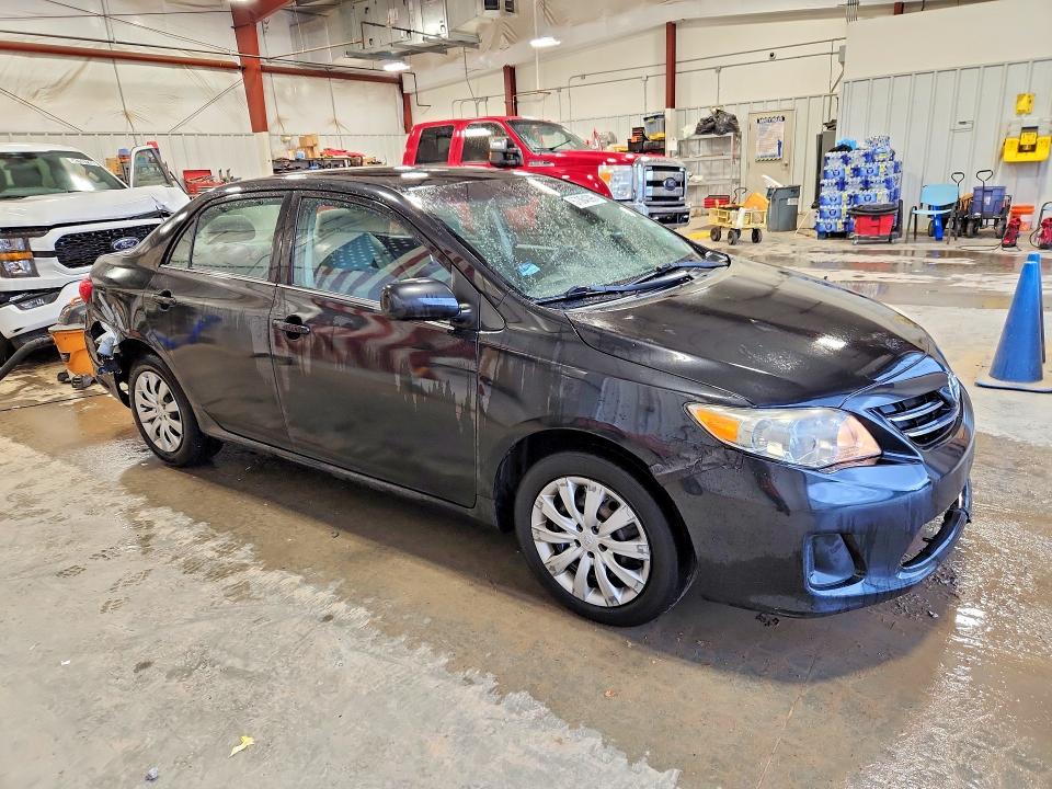 57364396 :رقم المزاد ، 2T1BU4EE6DC964851 vin ، 2013 Toyota Corolla مزاد بيع