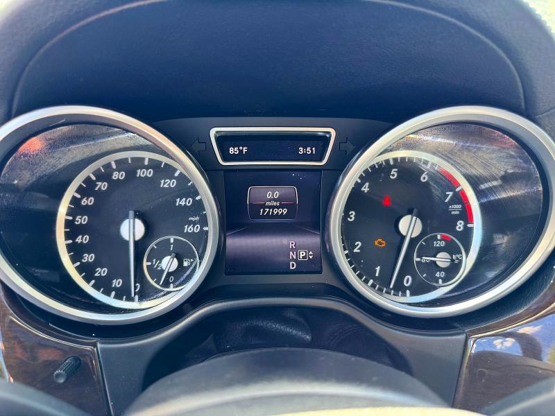 57951186 :رقم المزاد ، 4JGDF6EE9FA524883 vin ، 2015 Mercedes-benz Gl مزاد بيع