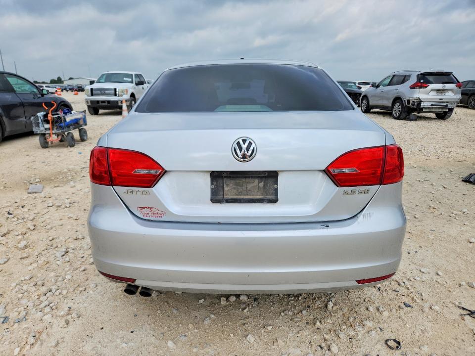 58205076 :رقم المزاد ، 3VWDP7AJ5CM112708 vin ، 2012 Volkswagen Jetta مزاد بيع