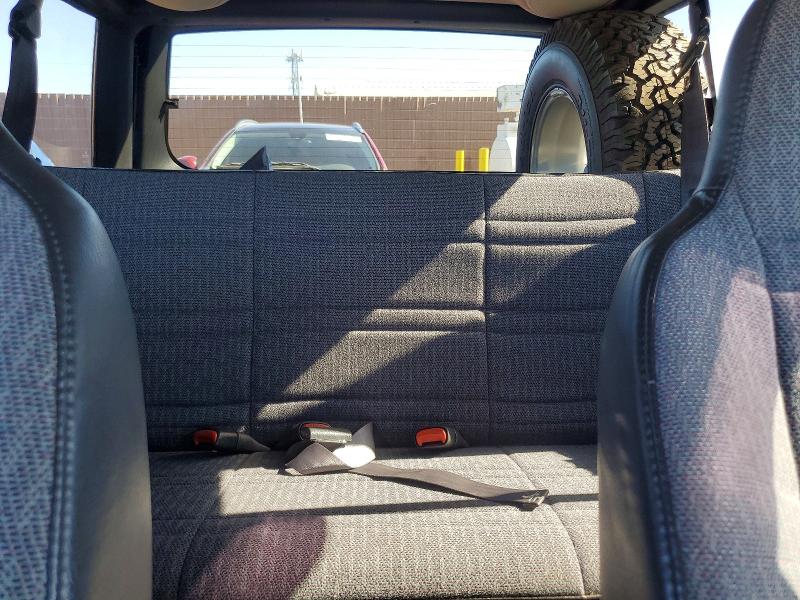Auction sale of the 2000 Jeep Cherokee, vin: 1J4FF48S9YL268300, lot number: 56806826