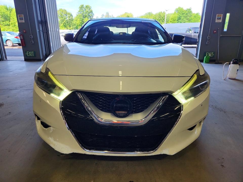 2017 Nissan Maxima მანქანა იყიდება აუქციონზე, vin: 1N4AA6AP6HC403027, აუქციონის ნომერი: 58329366