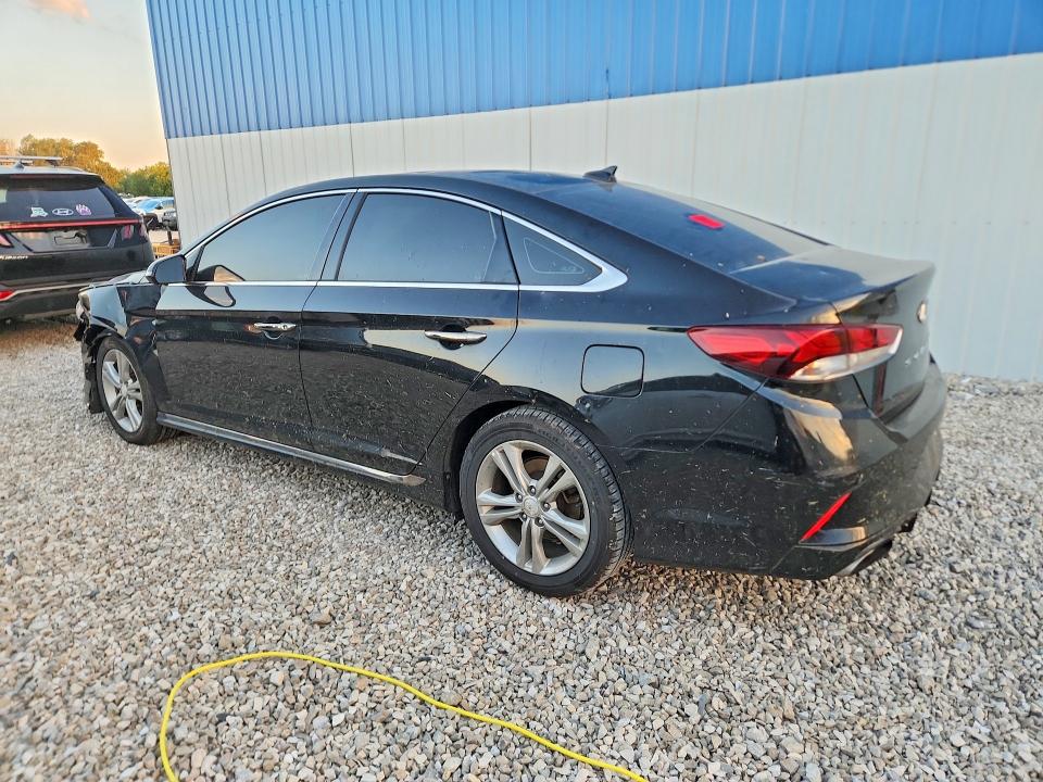 57645176 :رقم المزاد ، 5NPE34AF8JH692262 vin ، 2018 Hyundai Sonata مزاد بيع