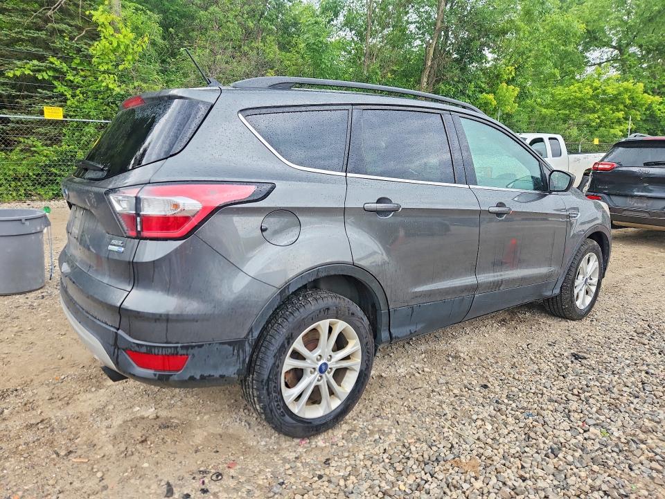 2018 Ford Escape მანქანა იყიდება აუქციონზე, vin: 1FMCU9HD3JUA44061, აუქციონის ნომერი: 58156376