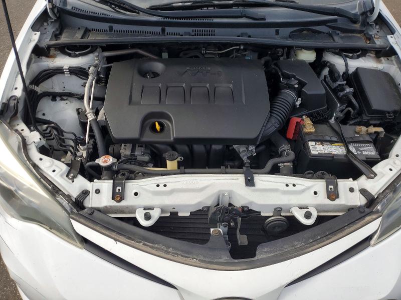 55444366 :رقم المزاد ، 5YFBURHE5JP848173 vin ، 2018 Toyota Corolla مزاد بيع