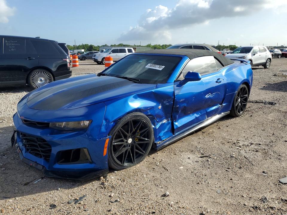 Auction sale of the 2017 Chevrolet Camaro, vin: 1G1FB3DX3H0149939, lot number: 58082756
