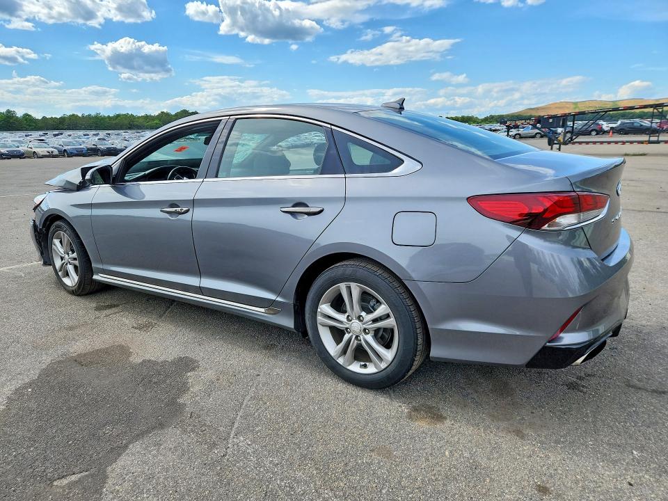 57642436 :رقم المزاد ، 5NPE34AF5JH694955 vin ، 2018 Hyundai Sonata مزاد بيع