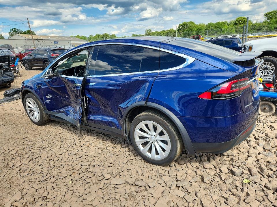 Продаж на аукціоні авто 2017 Tesla Model X, vin: 5YJXCBE20HF057677, номер лоту: 58058466