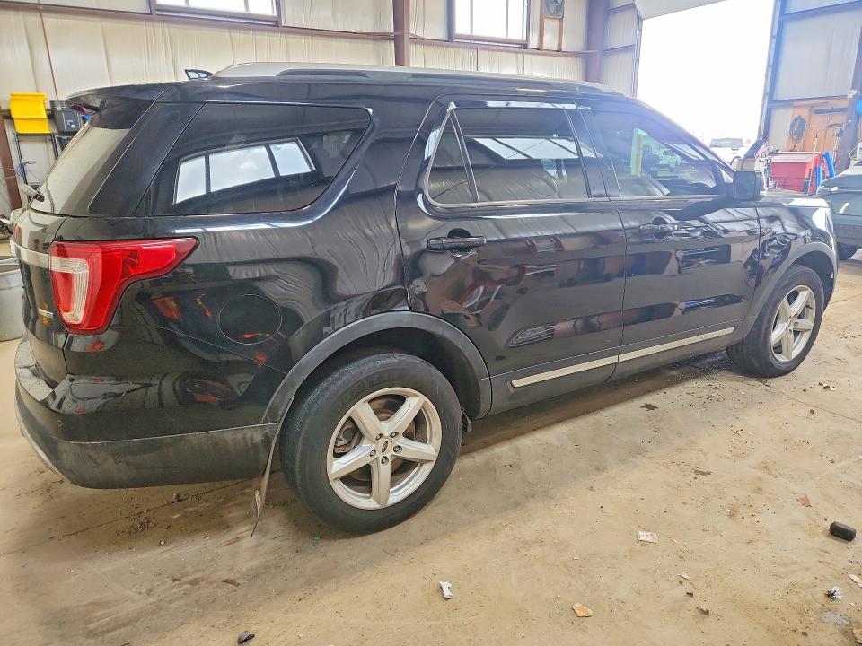 2017 Ford Explorer მანქანა იყიდება აუქციონზე, vin: 1FM5K8DH2HGD71738, აუქციონის ნომერი: 56687896