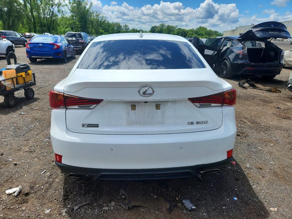 Auction sale of the 2018 Lexus Is, vin: JTHBA1D23J5077746, lot number: 55611166