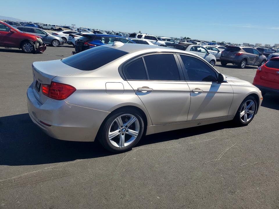 2014 Bmw 320 მანქანა იყიდება აუქციონზე, vin: WBA3B1C50EPV79717, აუქციონის ნომერი: 56549426