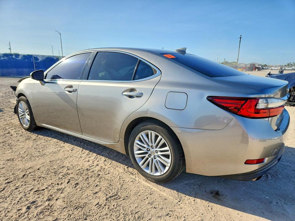 57615376 :رقم المزاد ، 58ABK1GG8HU072598 vin ، 2017 Lexus Es مزاد بيع