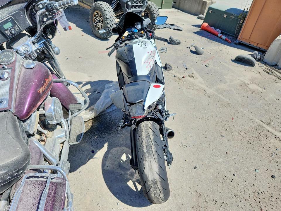 2025 Yamaha Yzfr7 მანქანა იყიდება აუქციონზე, vin: JYARM38E3SA017008, აუქციონის ნომერი: 57329316