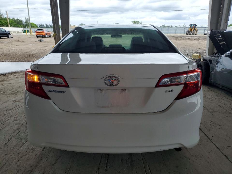56140946 :رقم المزاد ، 4T1BF1FK6CU550057 vin ، 2012 Toyota Camry مزاد بيع