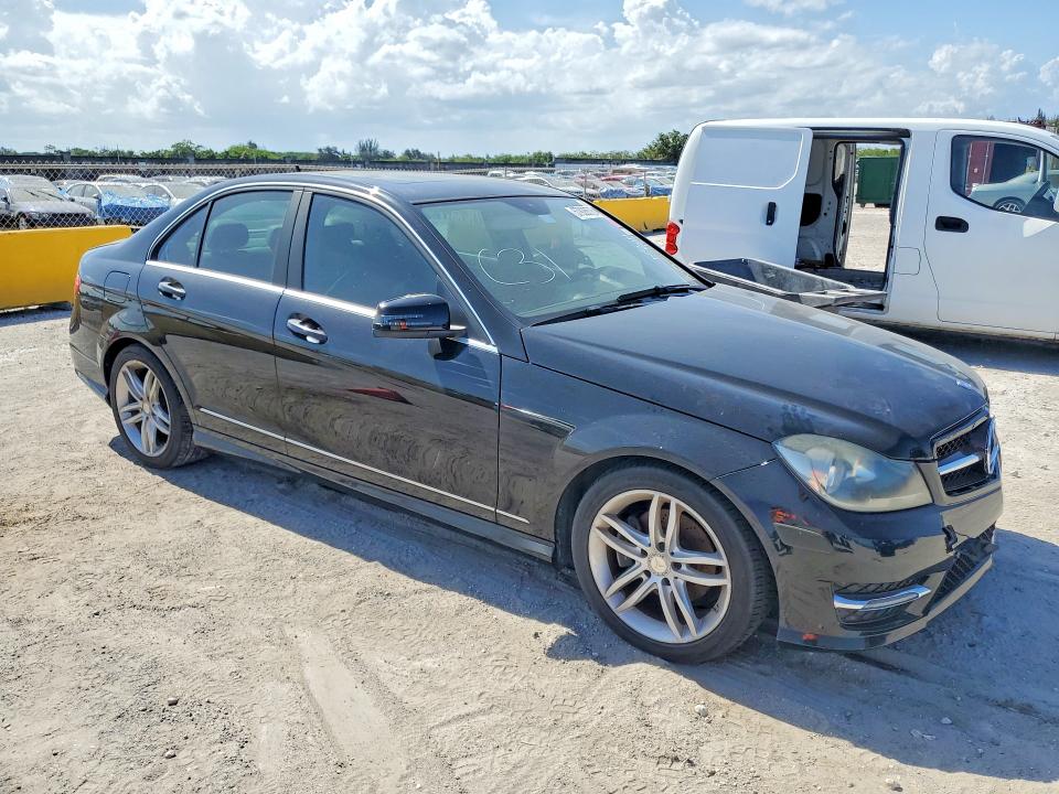 Aukcja sprzedaży 2014 Mercedes-benz C, vin: WDDGF4HB7EA933069, numer aukcji: 57928576