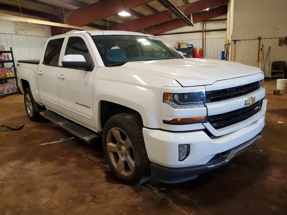 58648786 :رقم المزاد ، 3GCUKREHXHG427854 vin ، 2017 Chevrolet Silverado مزاد بيع